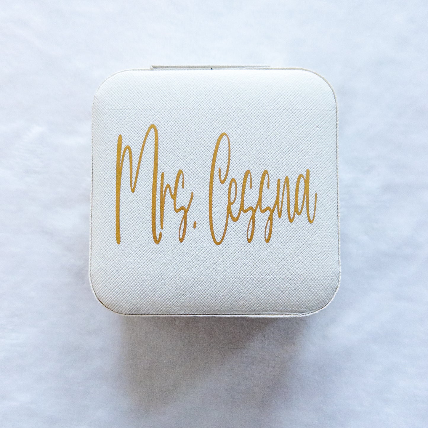 Personalized Birth Month Flower Travel Jewelry Case