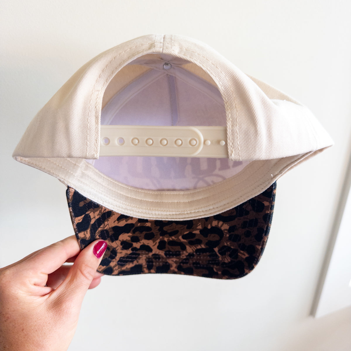 HOWDY DARLIN’ Leopard Trucker Hat