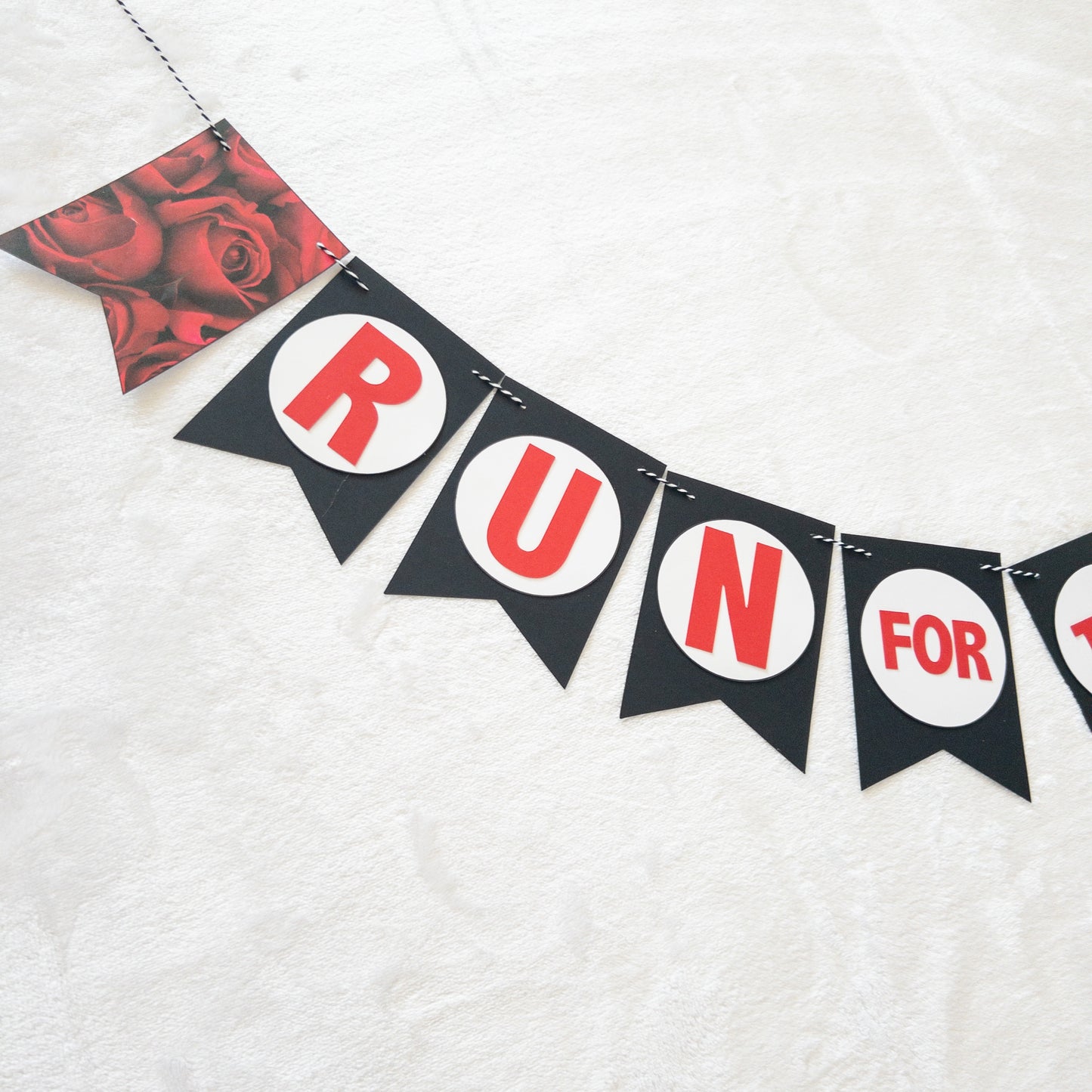 Run for the Roses Kentucky Derby Banner