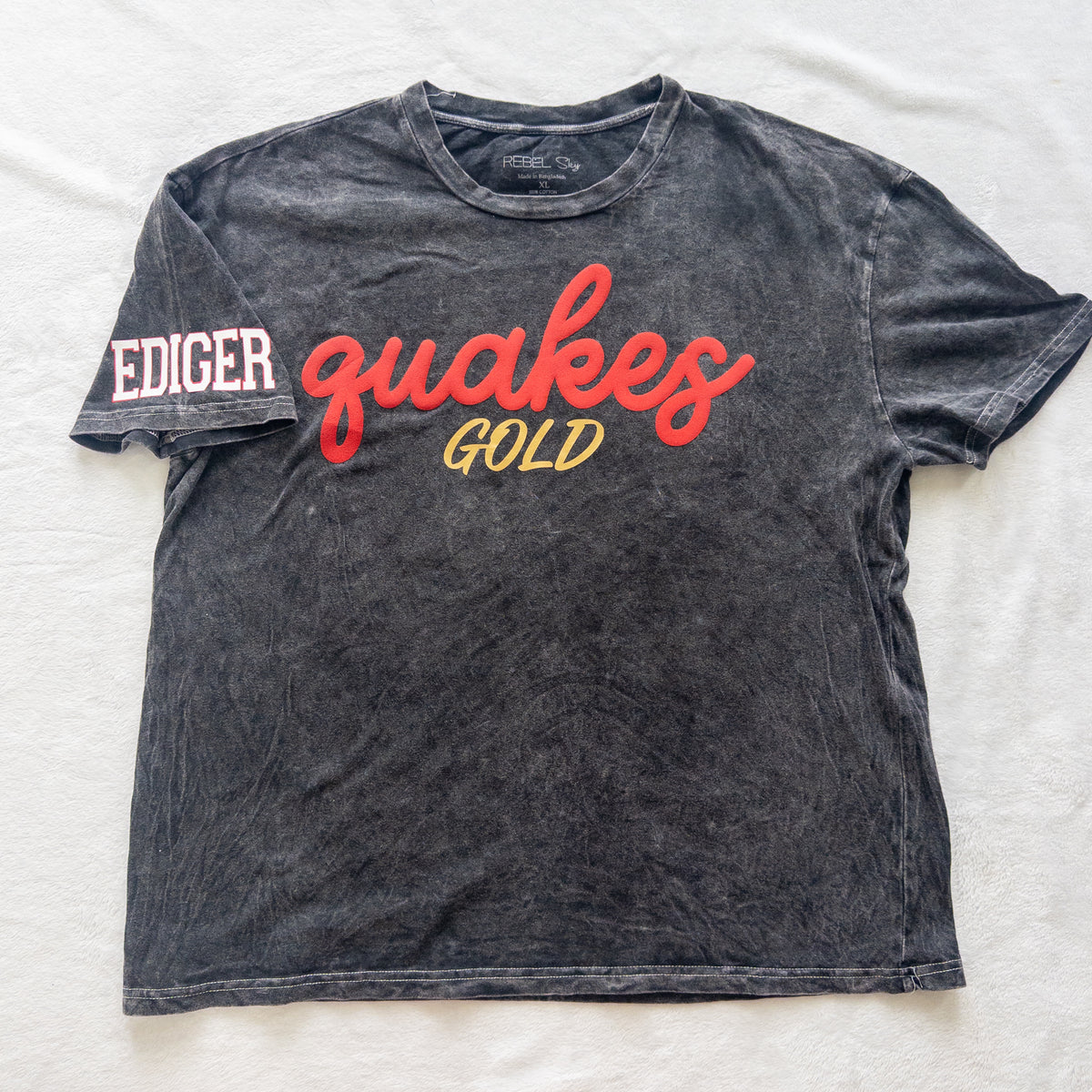 Vintage Washed Quakes Puff Vinyl Tee
