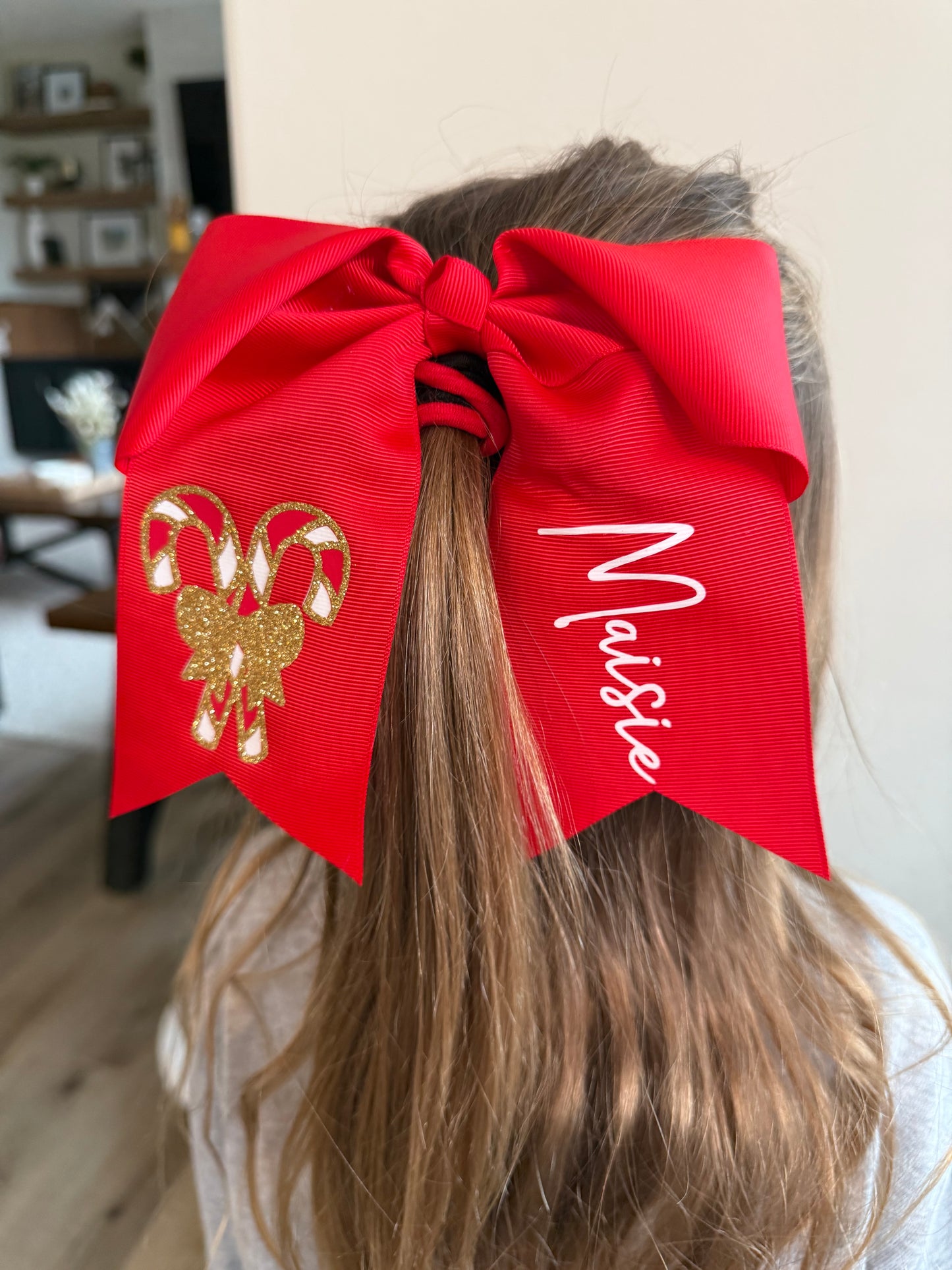 Personalized Christmas Hair Bow – Custom Name Holiday Accessory