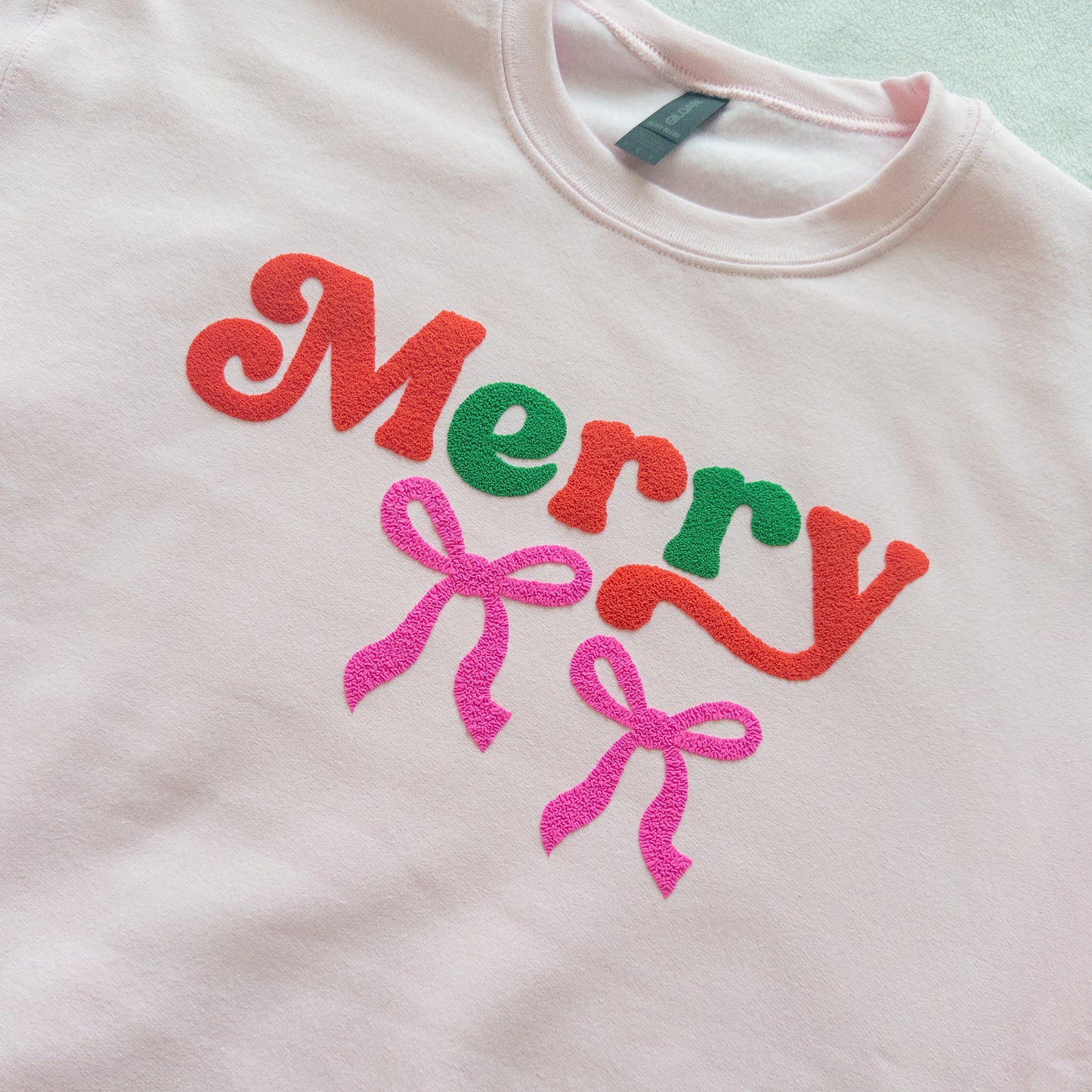 Pink Merry Christmas sweatshirt ￼